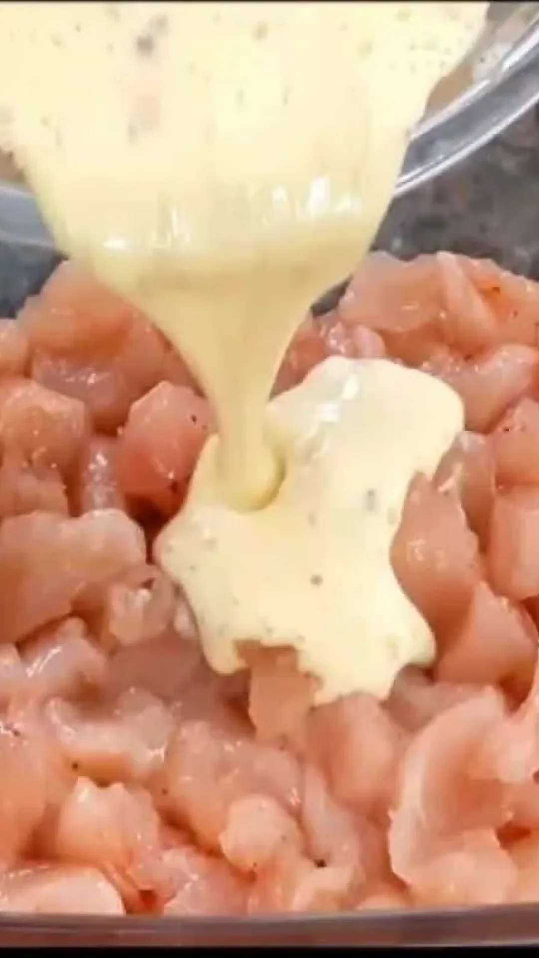 Receita de frango especial para o final de semana que todo está tentando aprender