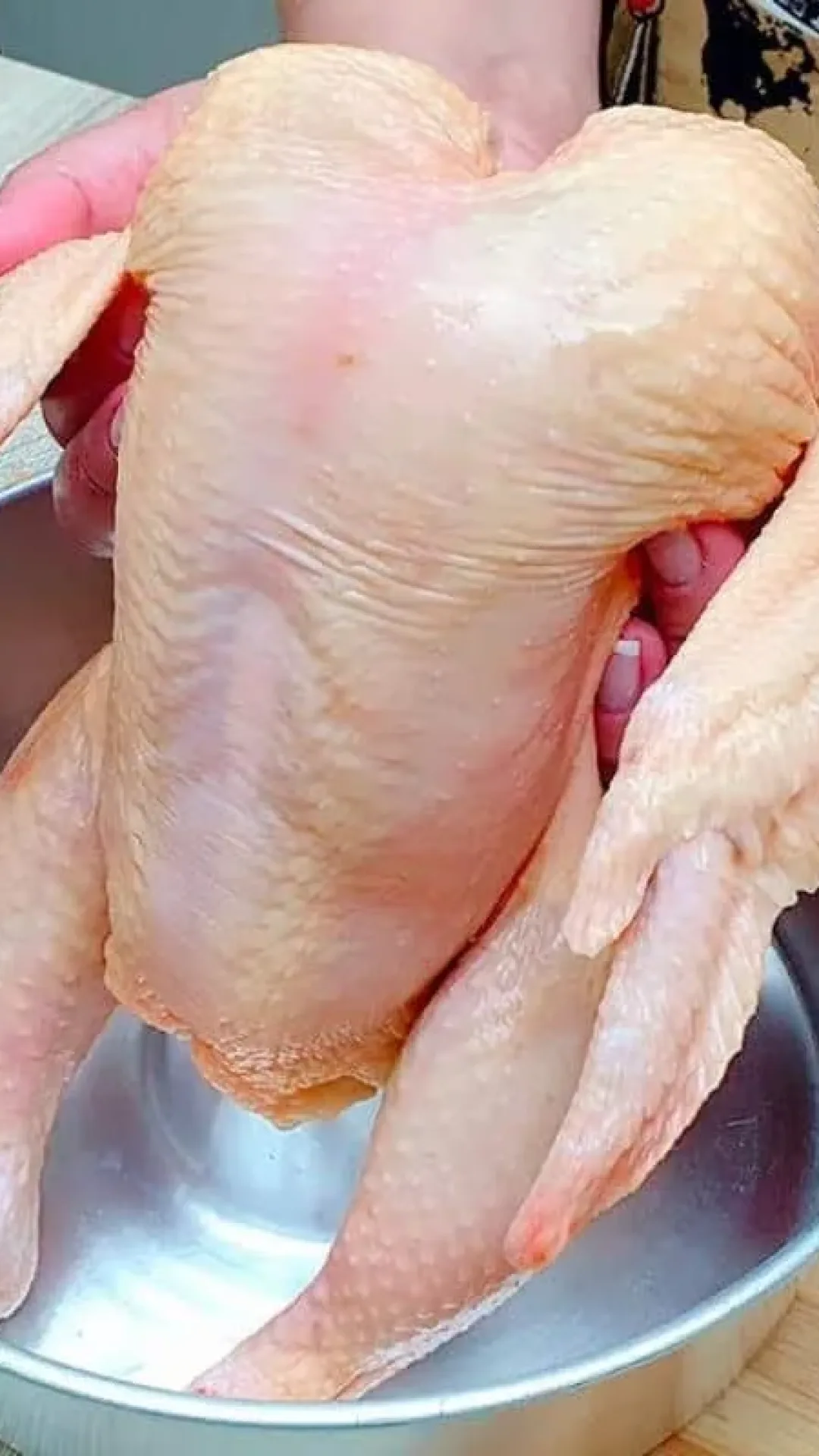 Receita de frango no forno que você vai achar sensacional para o seu almoço