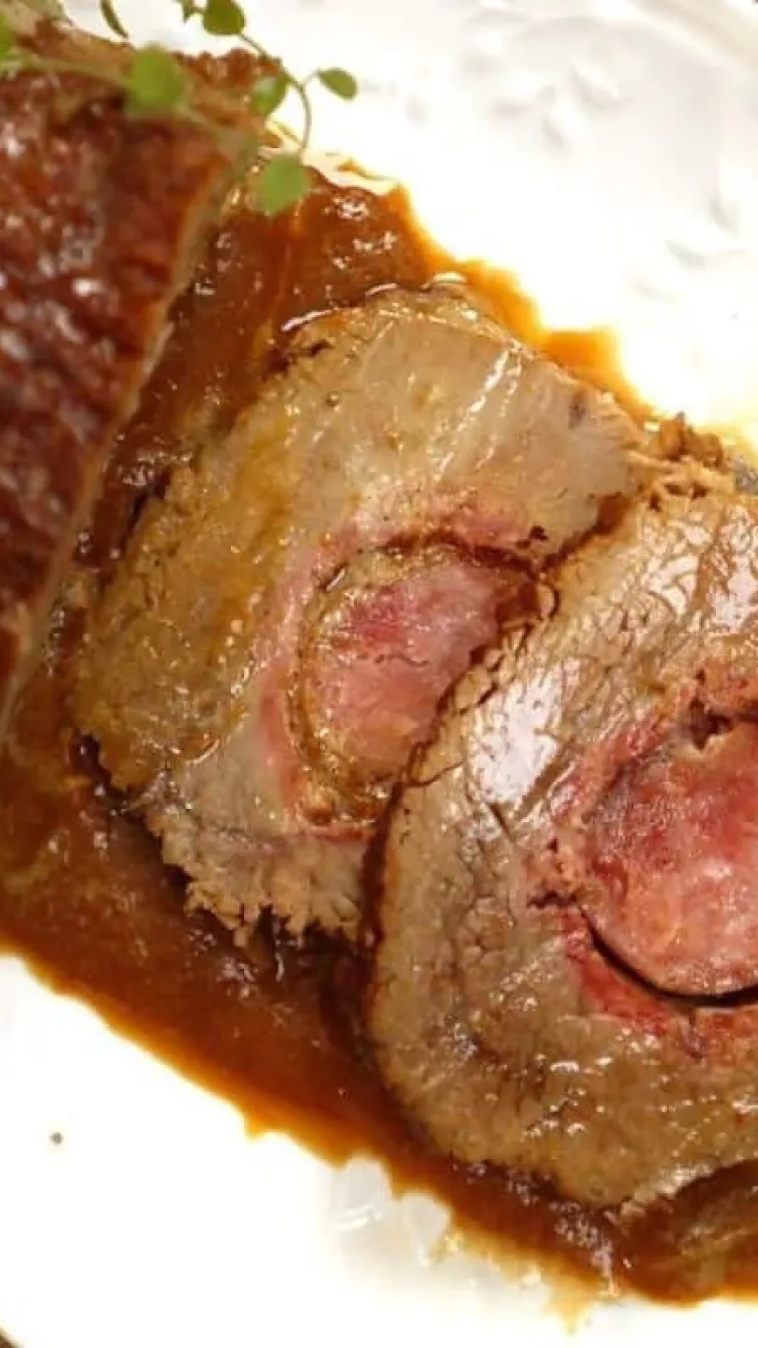 Receita de lagarto recheado na panela que fica macio e suculento