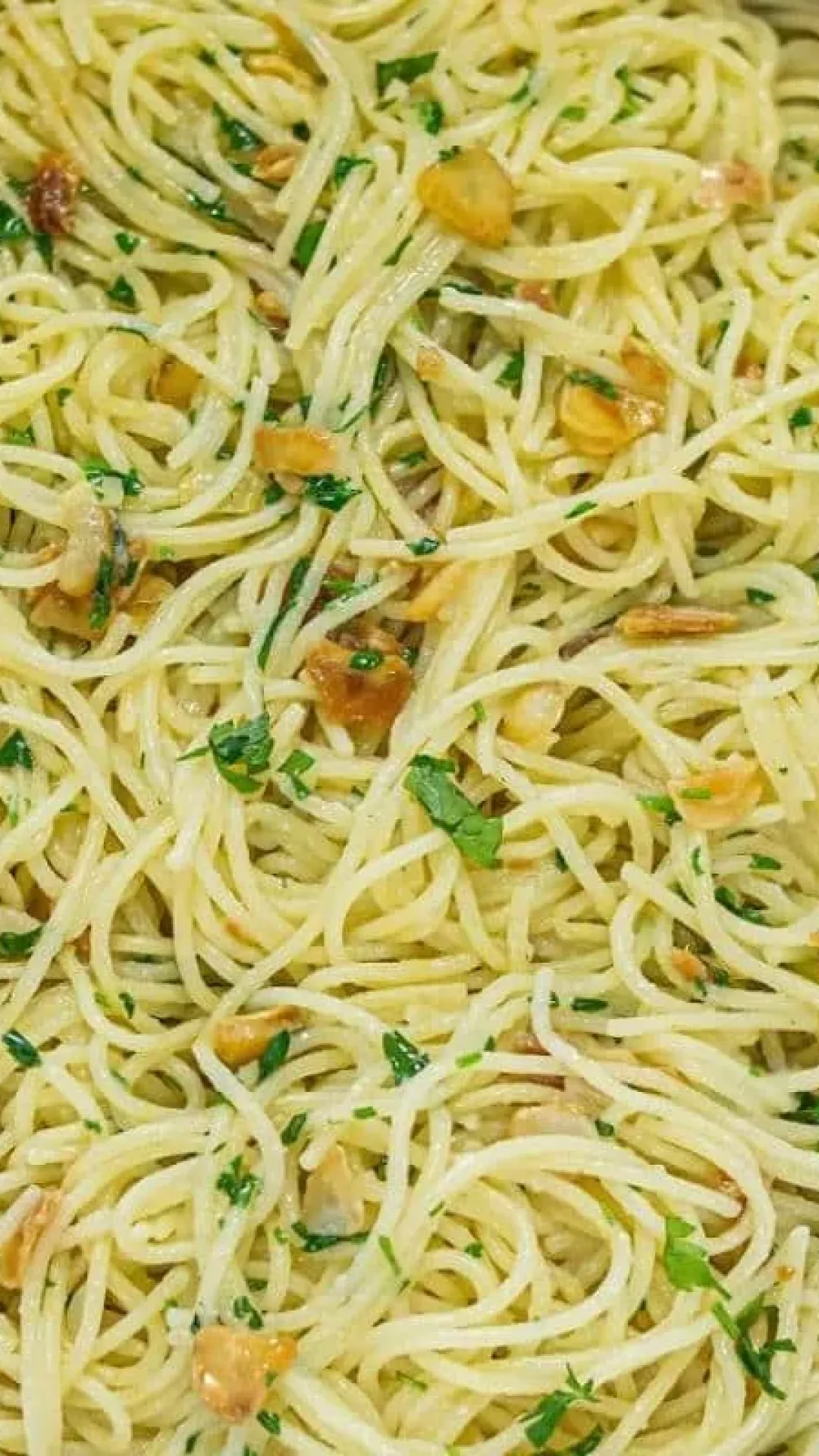 Receita de macarrão alho e óleo soltinho e cremoso para fazer ainda hoje no almoço