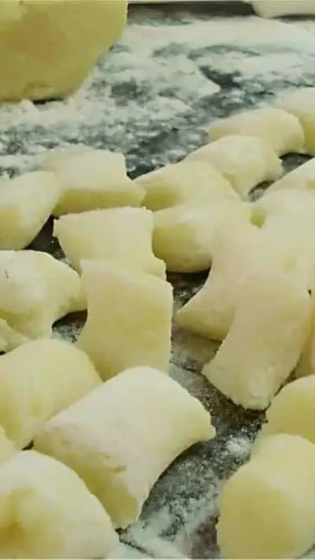 Receita de nhoque de batata para o almoço que fica muito macio e desmancha na boca