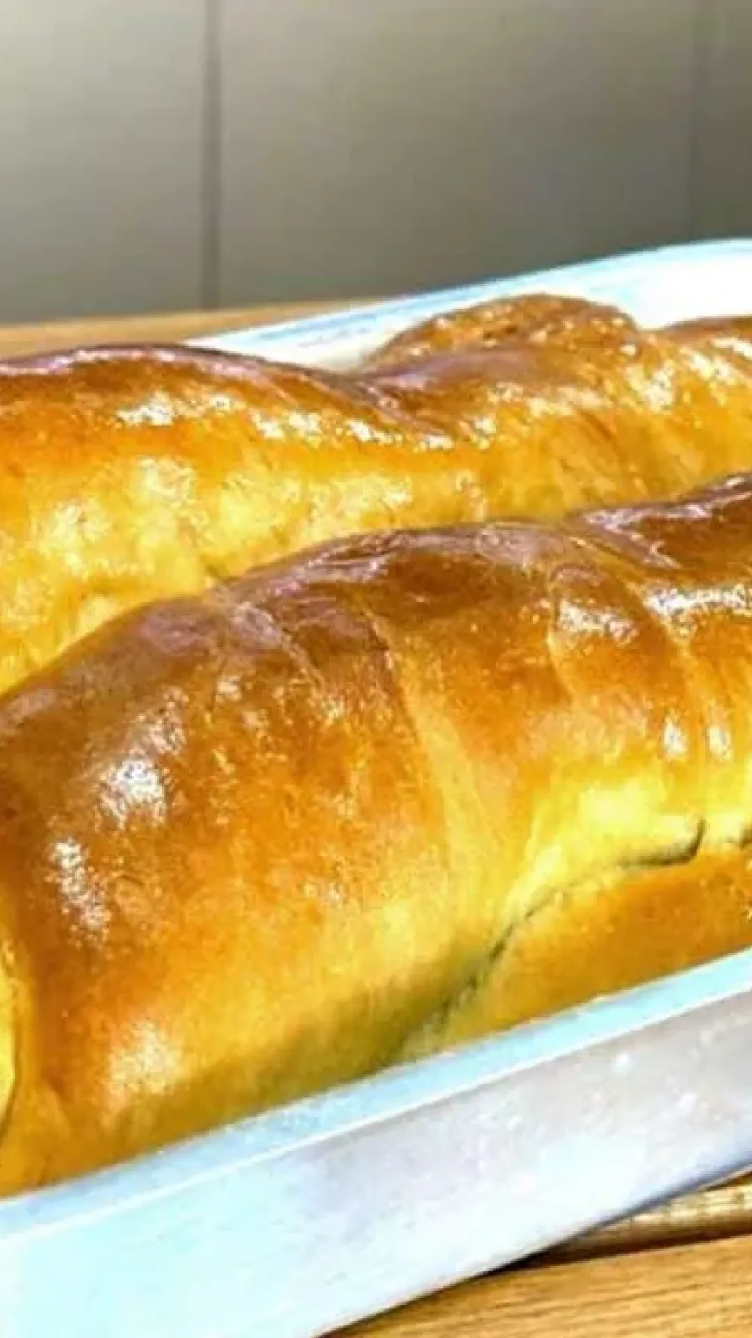 Receita de pão caseiro fofinho e econômico para servir no café da manhã