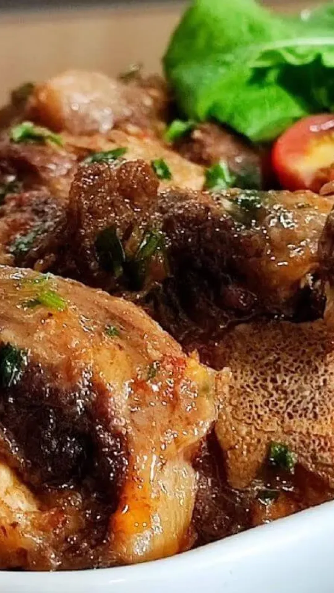 Receita de rabada muito suculenta e saborosa com um tempero especial