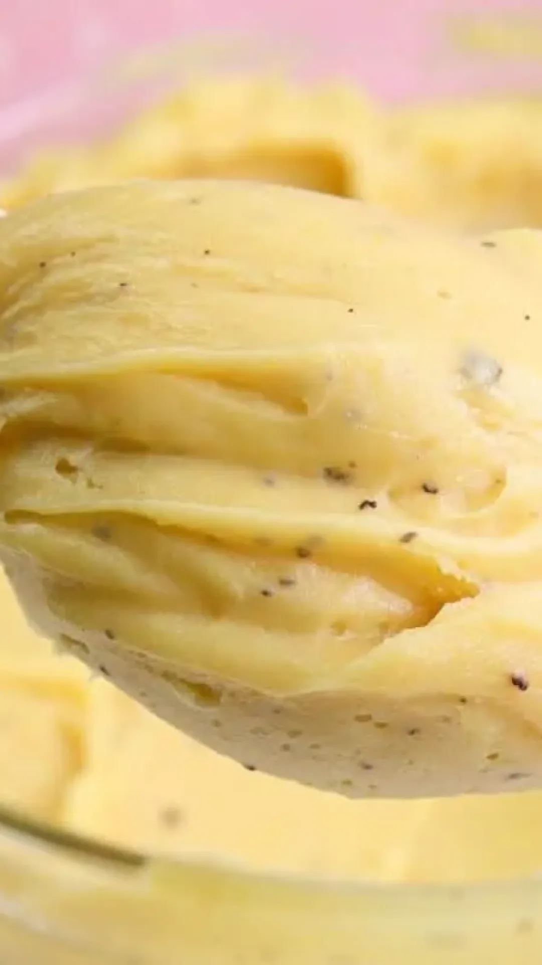 Receita de recheio trufado de maracujá perfeito, super cremoso e estruturado para seus bolos