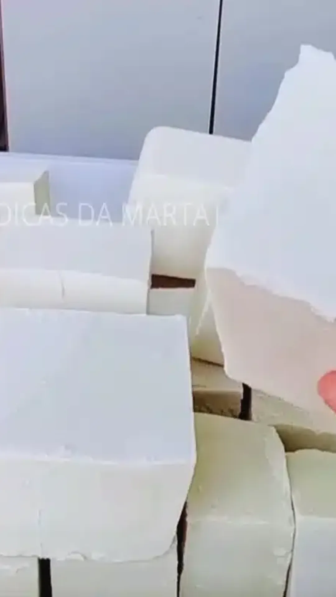 Receita prática de sabão caseiro de bicarbonato: rende muitas barras e fica ótimo
