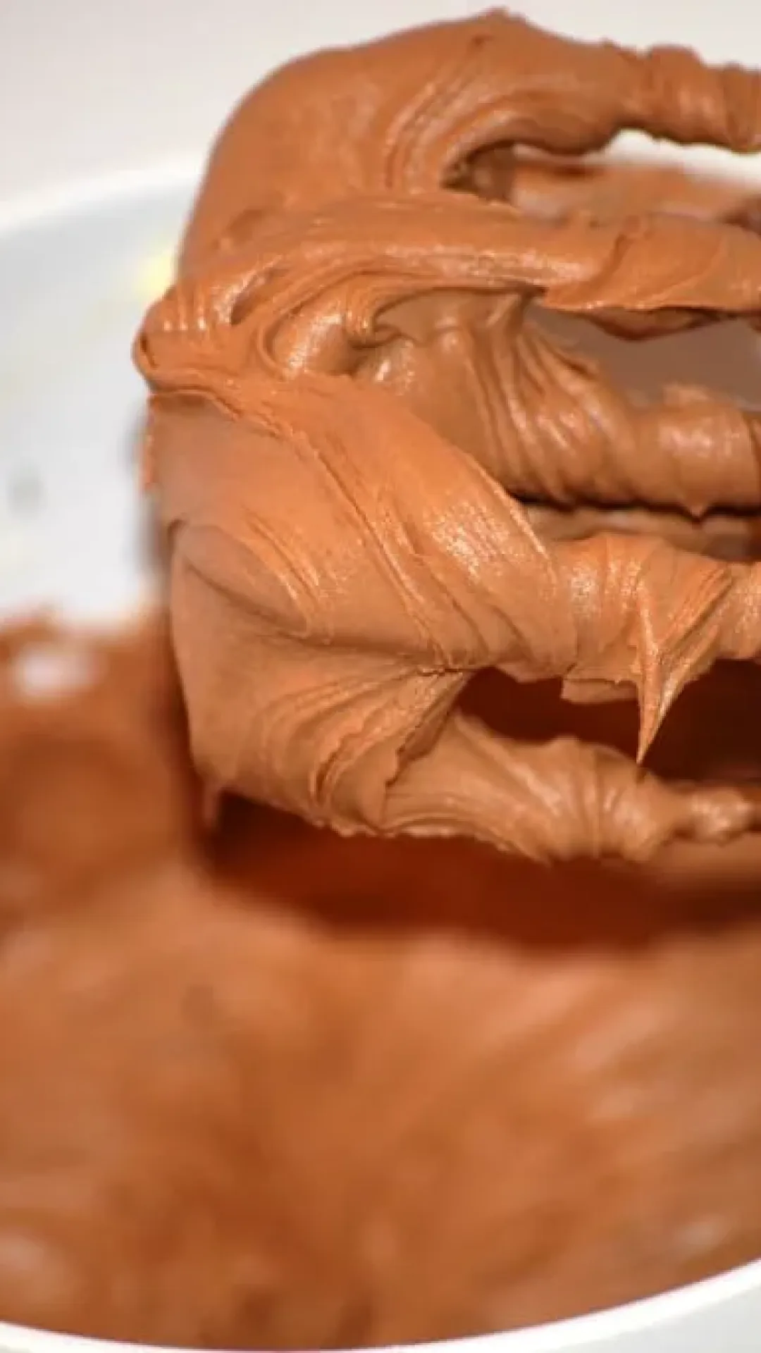 Recheio e Cobertura de Chocolate Cremoso (Buttercream)