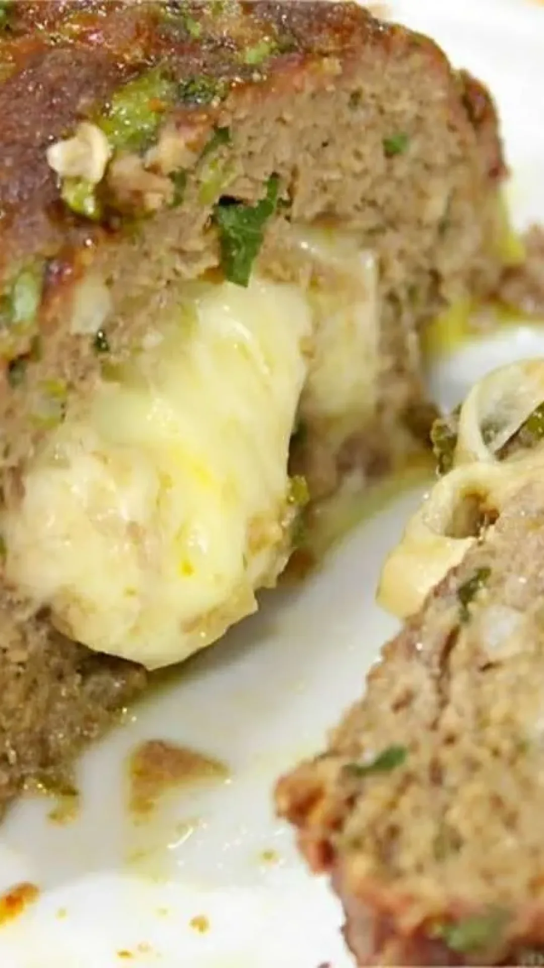 Rocambole de carne recheado: prático e perfeito para qualquer almoço