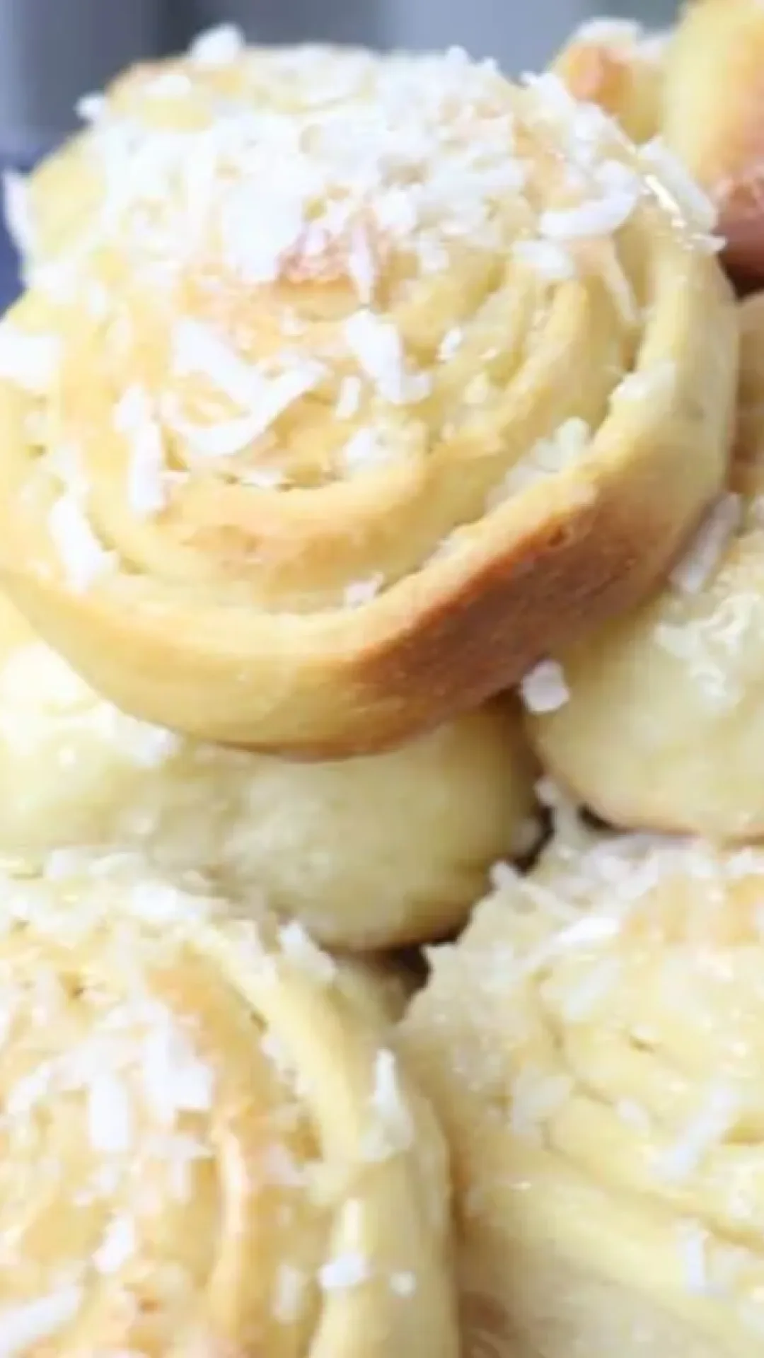 Rosquinha de coco, que fica saborosa e macia, para desmanchar na boca e você se apaixonar