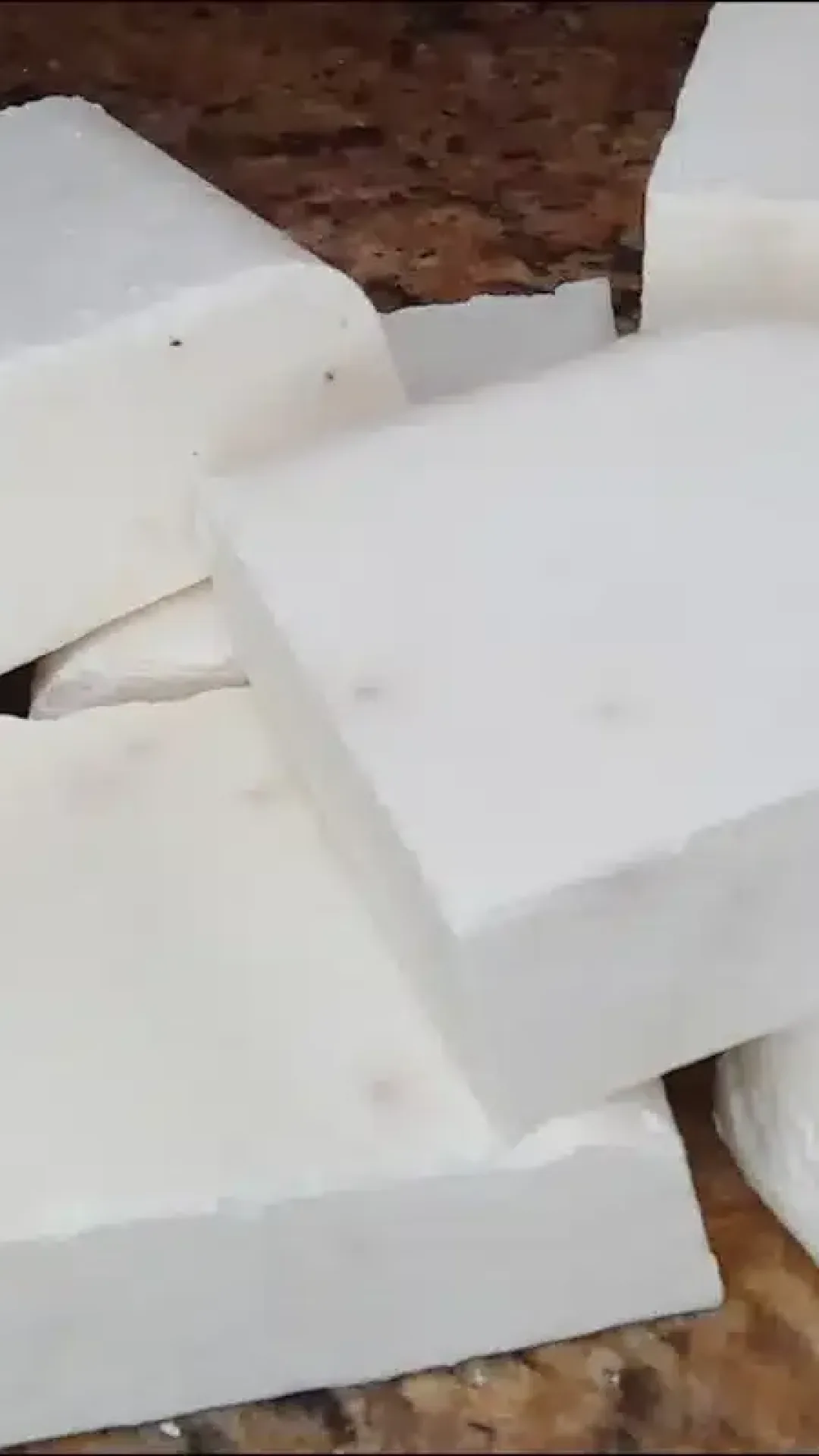 Sabão caseiro de coco: rende muito e fica ótimo para branquear roupa encardida