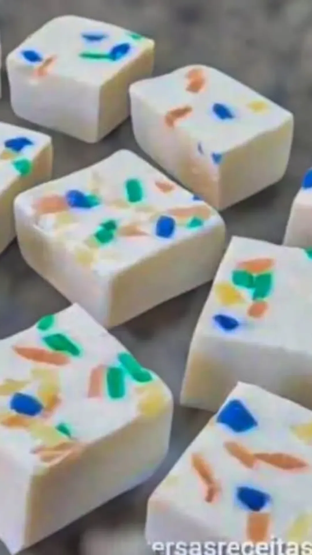 Sabão caseiro sem soda com poucos ingredientes e pronto rapidinho