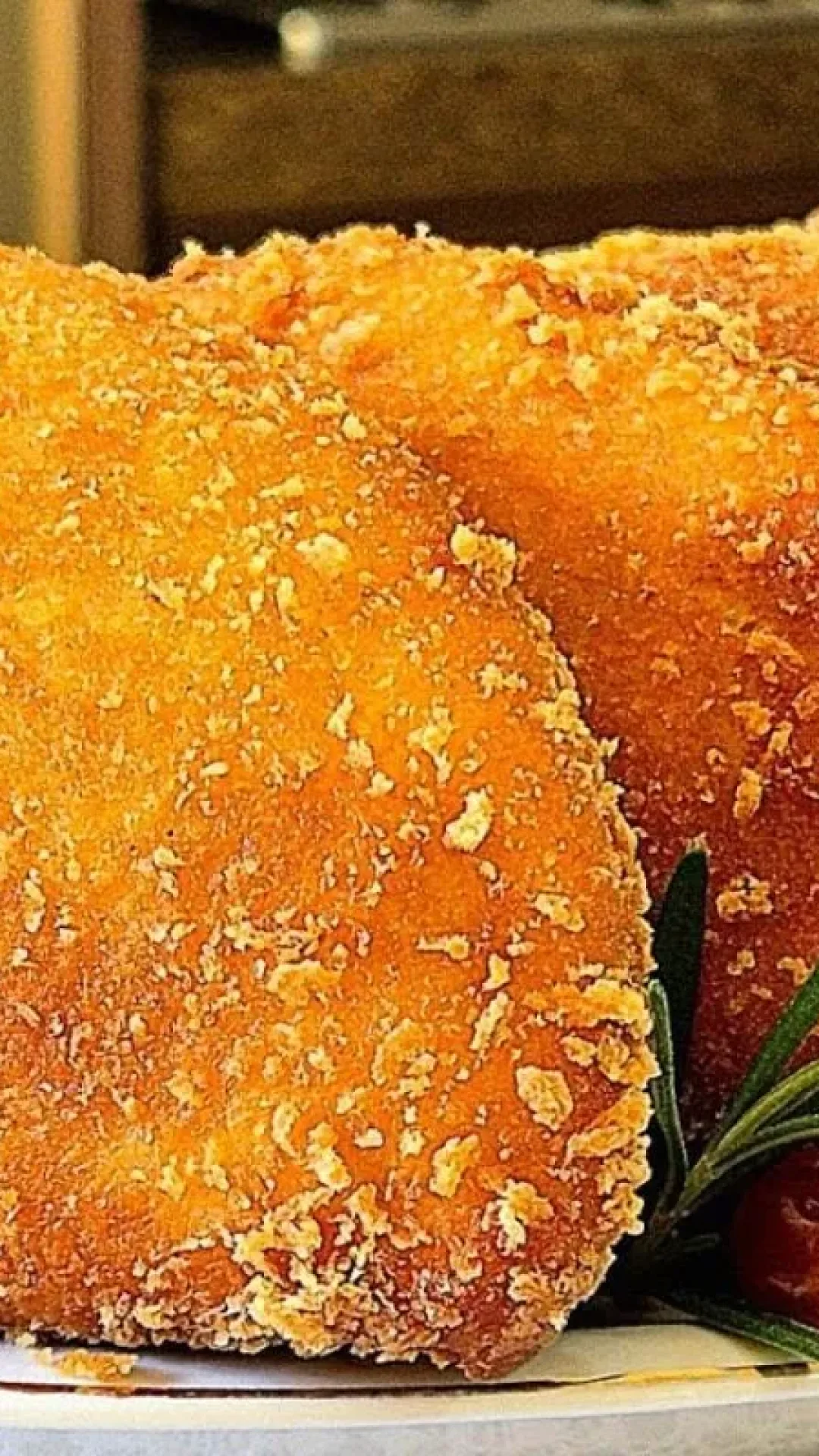 Salgadeira profissional dá todas as dicas para você fazer um pastelão frito perfeito
