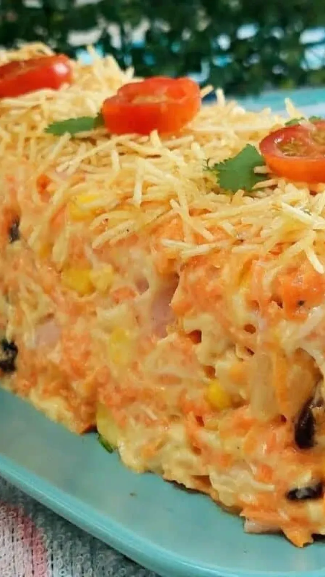 Salpicão cremoso fácil e prático para completar a sua ceia de ano novo com muito sabor e rapidez