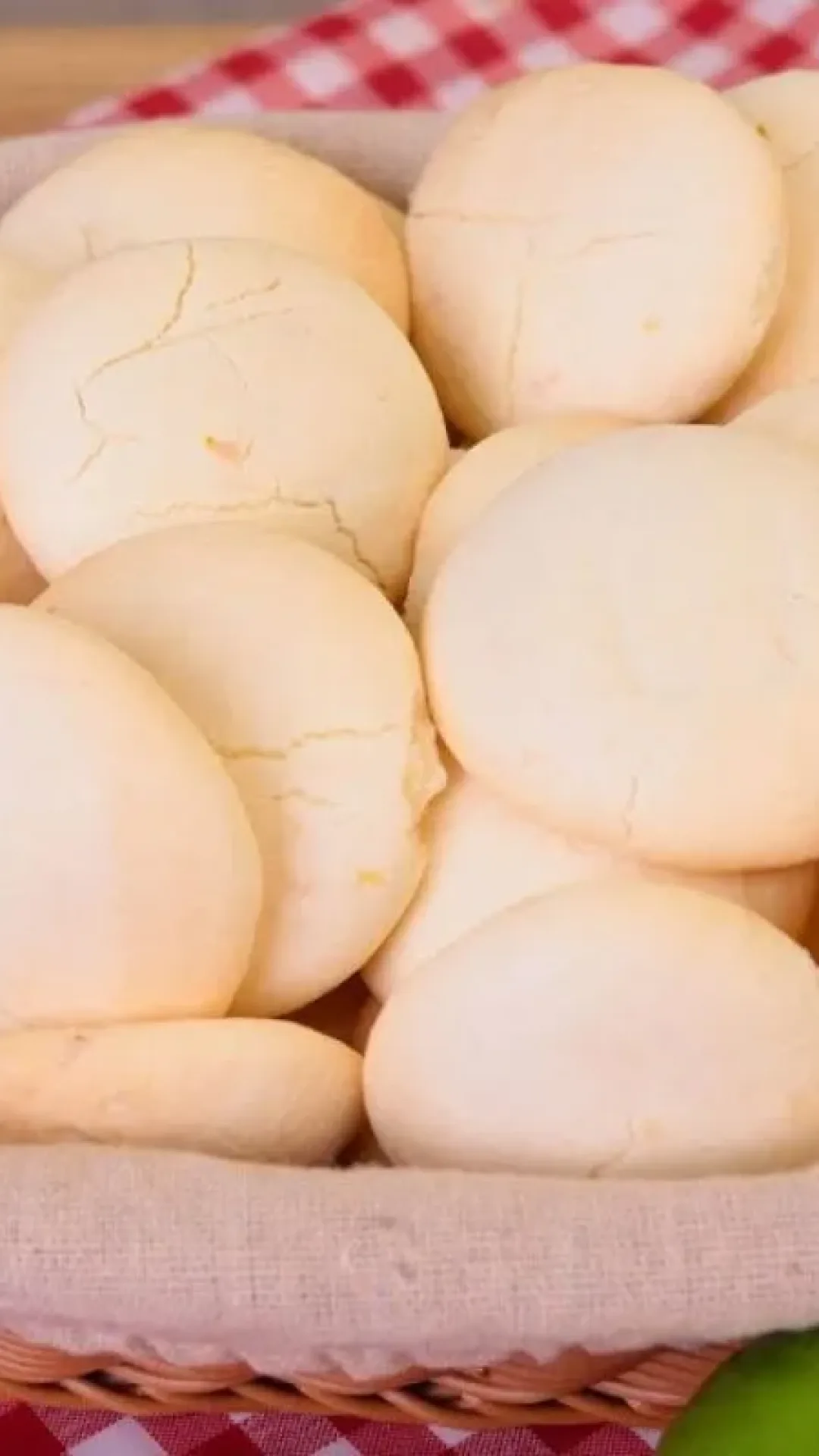 Sequilhos de leite condensado com limão que derretem na boca com apenas 4 ingredientes