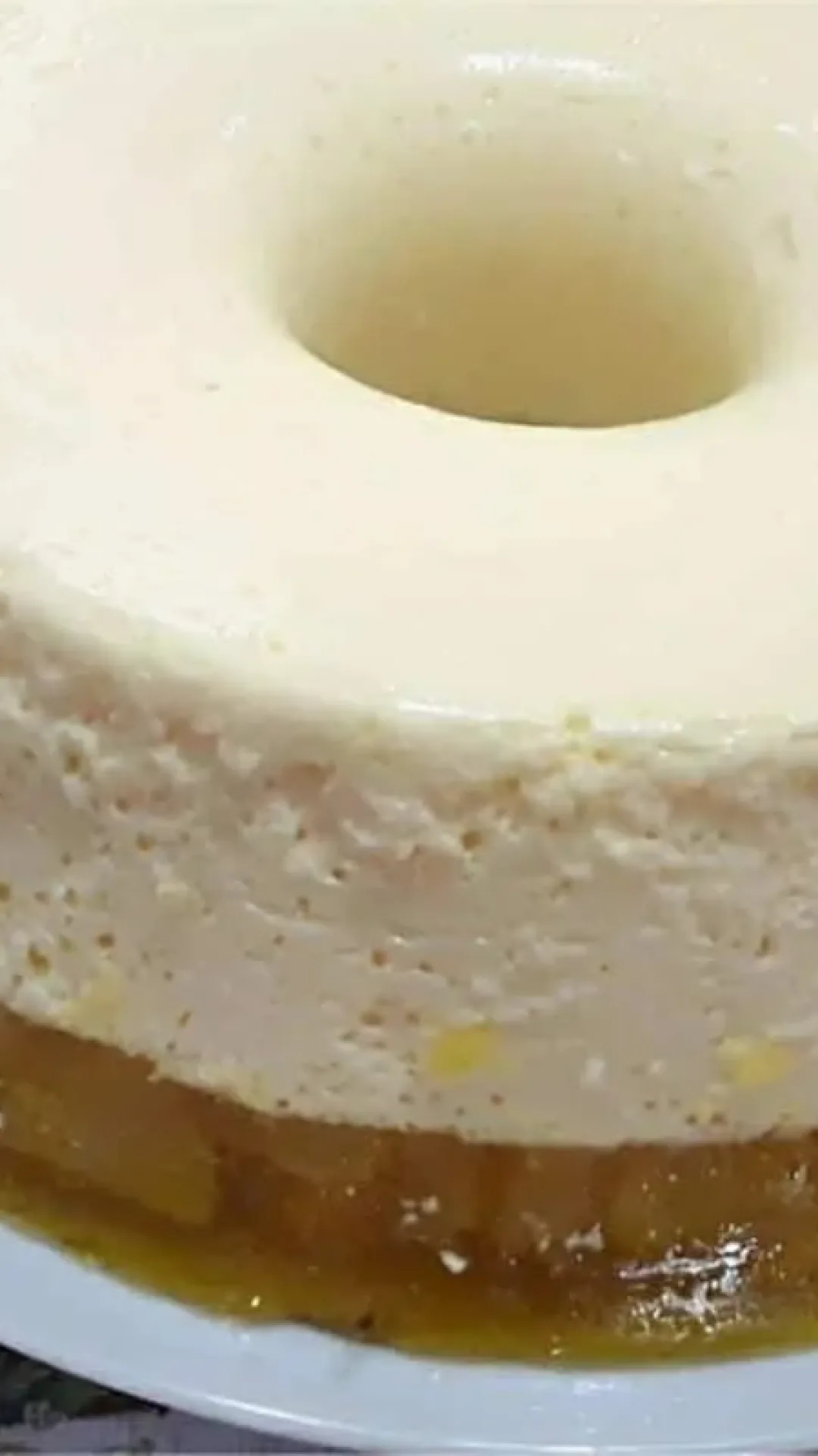 Sobremesa de abacaxi refrescante e feita com poucos ingredientes para o seu dia a dia