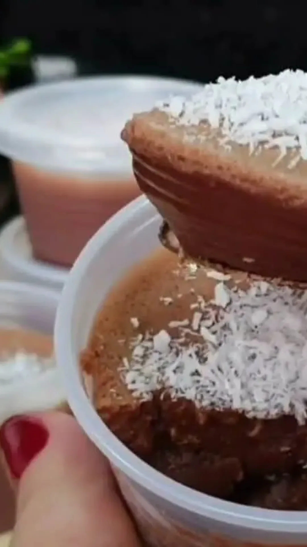 Sobremesa no potinho: sugestão de sobremesa deliciosa e lucrativa para empreender