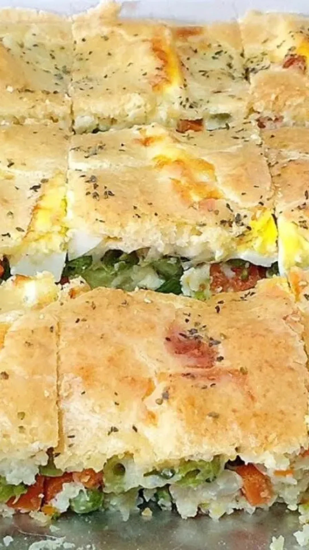 Torta de legumes com ovos super gostosa e um gostinho marcante para seu lanche