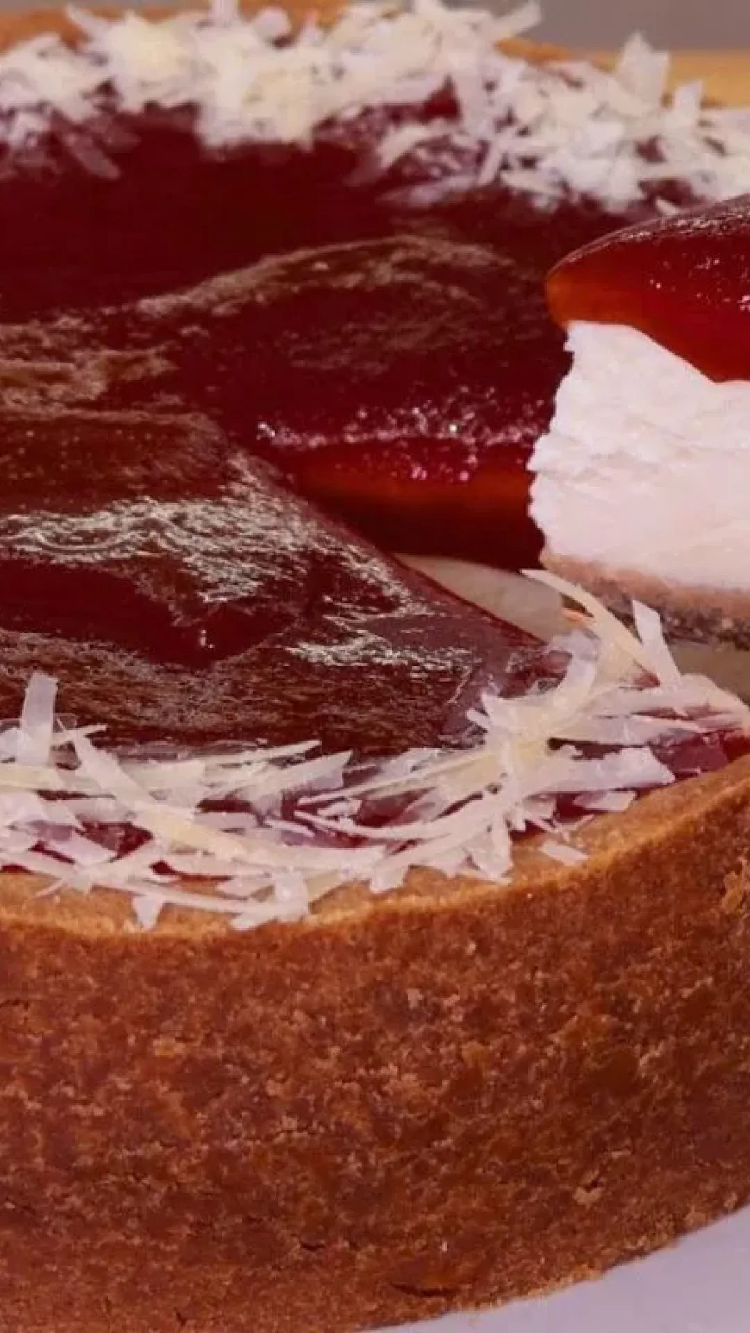 Torta de ricota com goiabada leve e cremosa pra tomar com café