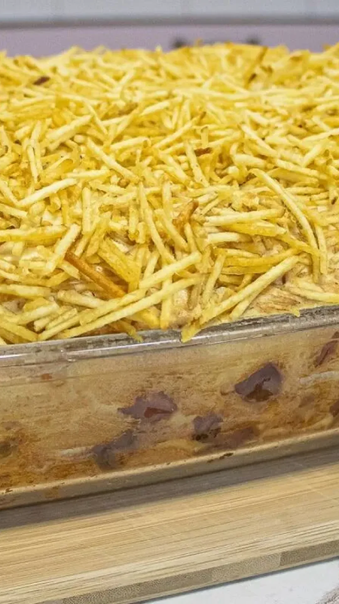 Torta de salsicha cremosa e muito saborosa para o lanche ou quando chegar a hora do jantar