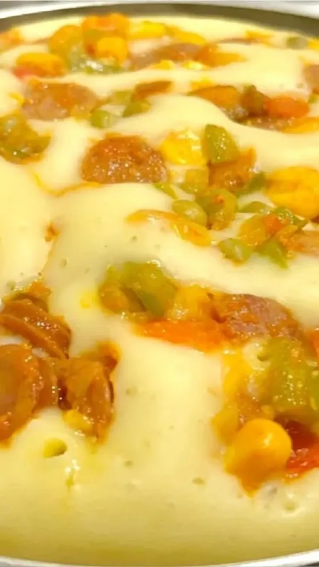 Torta salgada com massa de maisena feita na frigideira bem rápido tão macia que desmancha na boca
