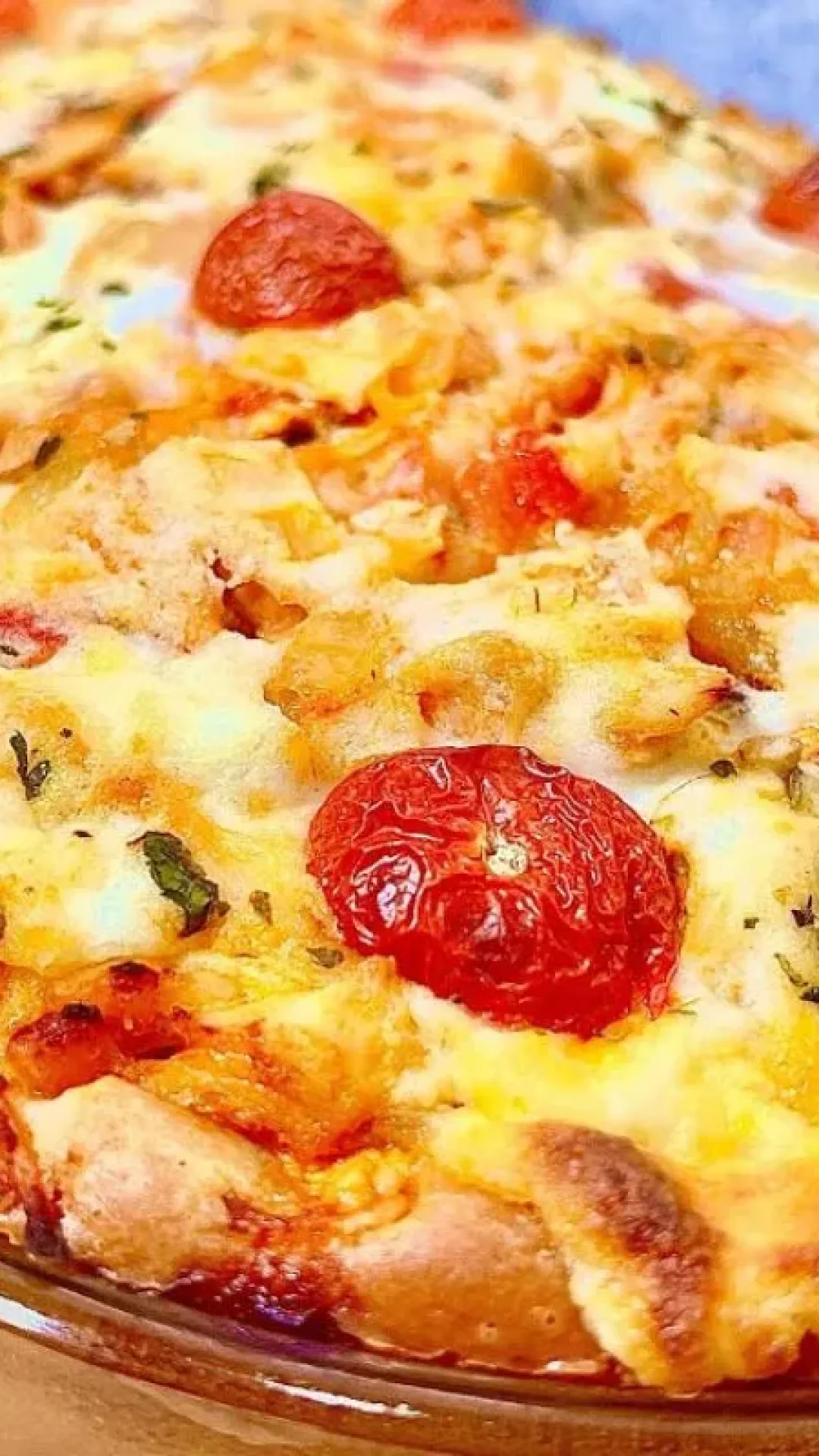 Veja como fazer torta de frango sem glúten para substituir o jantar e a pizza de hoje