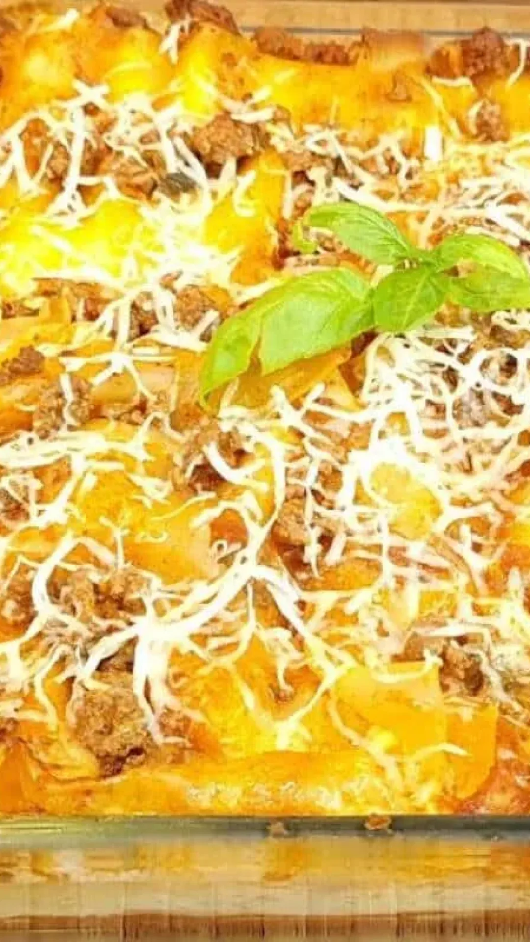 Veja como fazer uma deliciosa lasanha para 8 pessoas no seu almoço em família