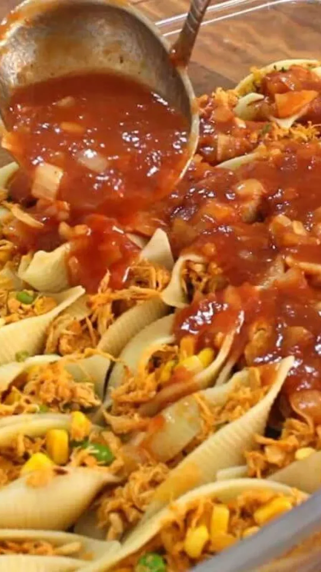 Veja como preparar um macarrão recheado delicioso para seu almoço de domingo