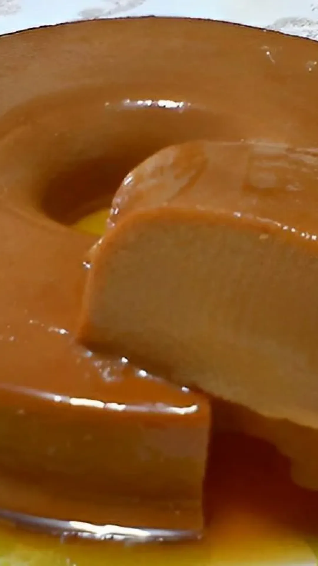 Você nunca provou nada igual a esse pudim de doce de leite diferente e delicioso