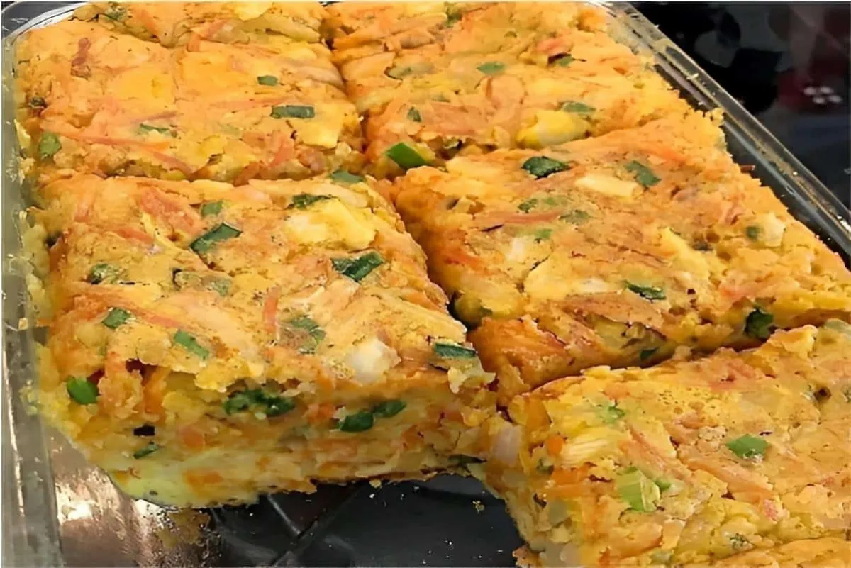 Suflê de cenoura com legumes um omelete assado natural e deliciosa para toda família