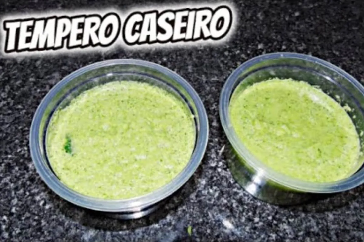 Tempero caseiro completo para deixar qualquer prato mais prático de fazer e saboroso
