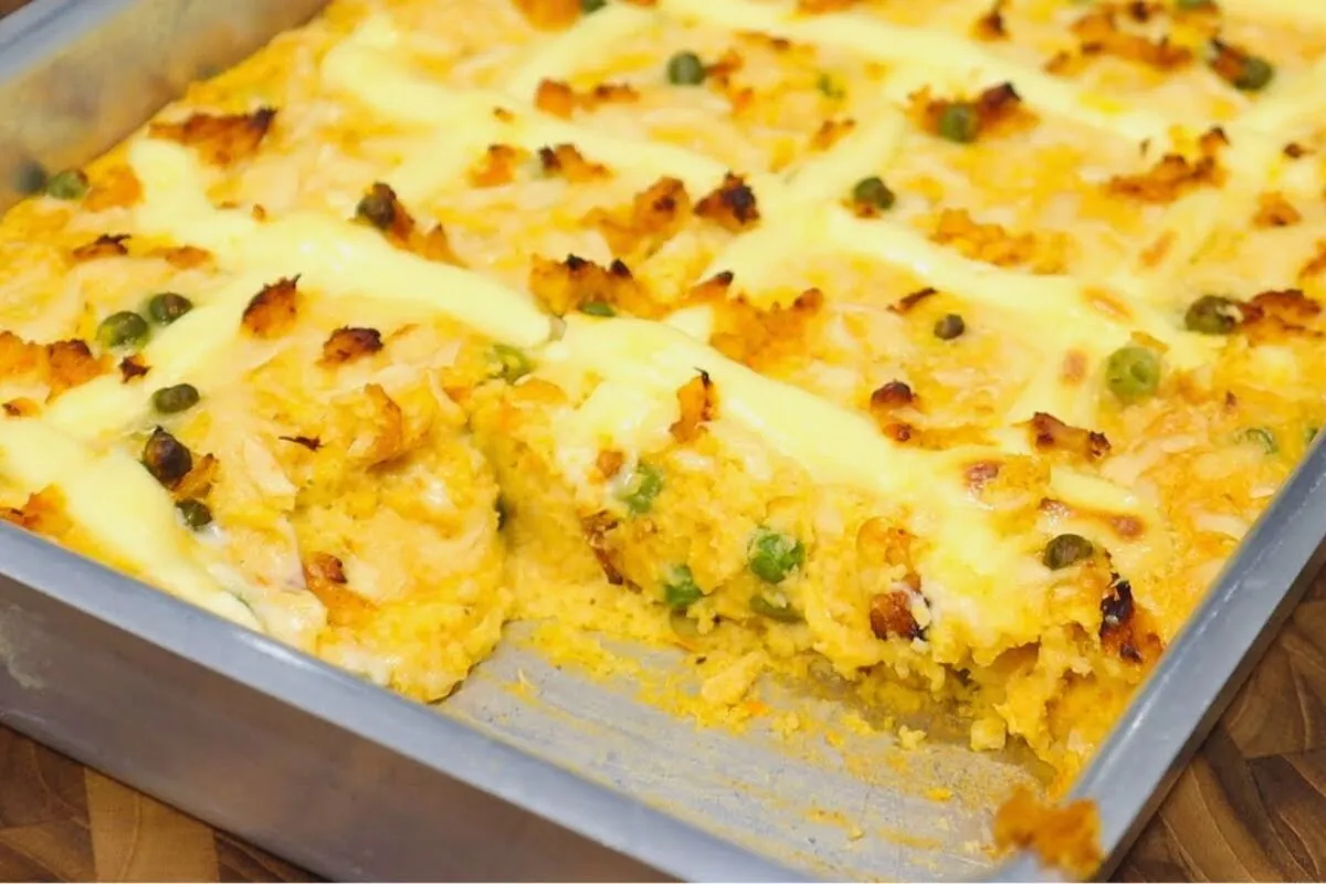 Torta de arroz amanhecido, um lanche prático e delicioso para aproveitar as sobras da geladeira