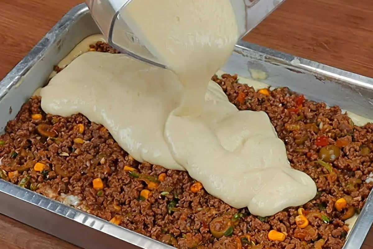 Torta de carne moída de liquidificador simples e rápida é só bater os ingredientes rechear e assar