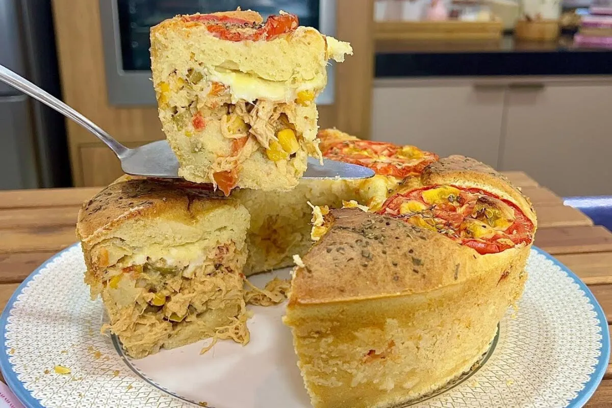 Torta de frango de liquidificador, rápida e deliciosa para agradar toda a família