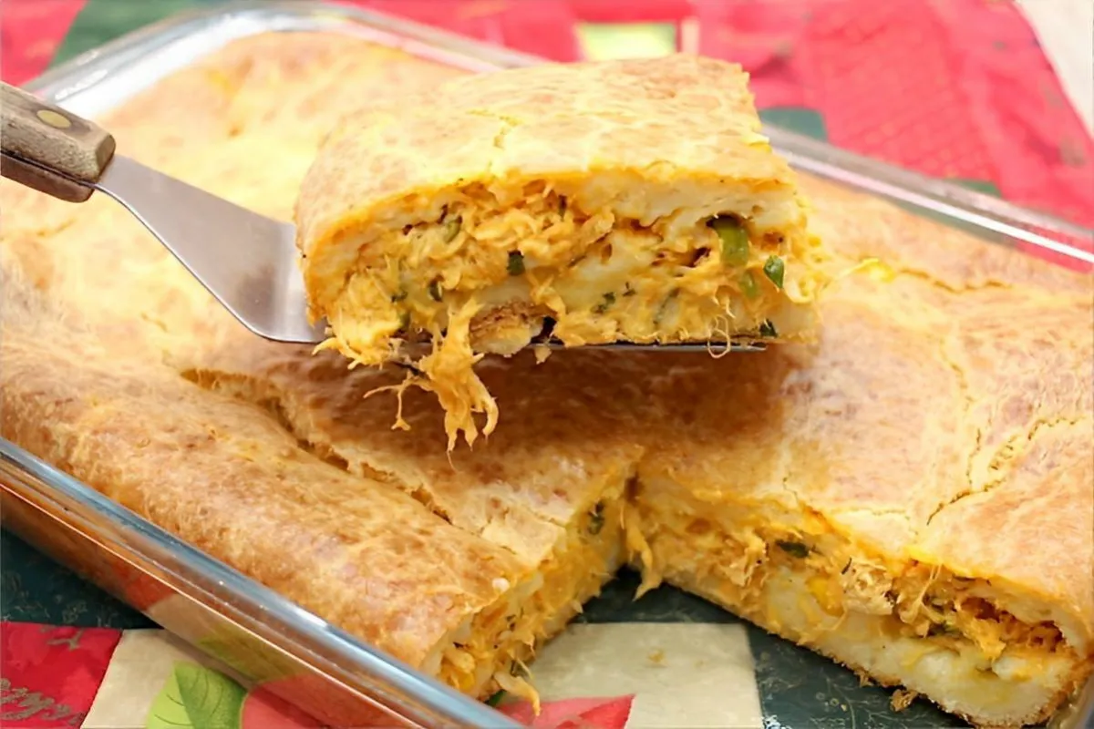 Torta de frango de liquidificador uma torta prática e fácil é só bater os ingredientes rechear e assar