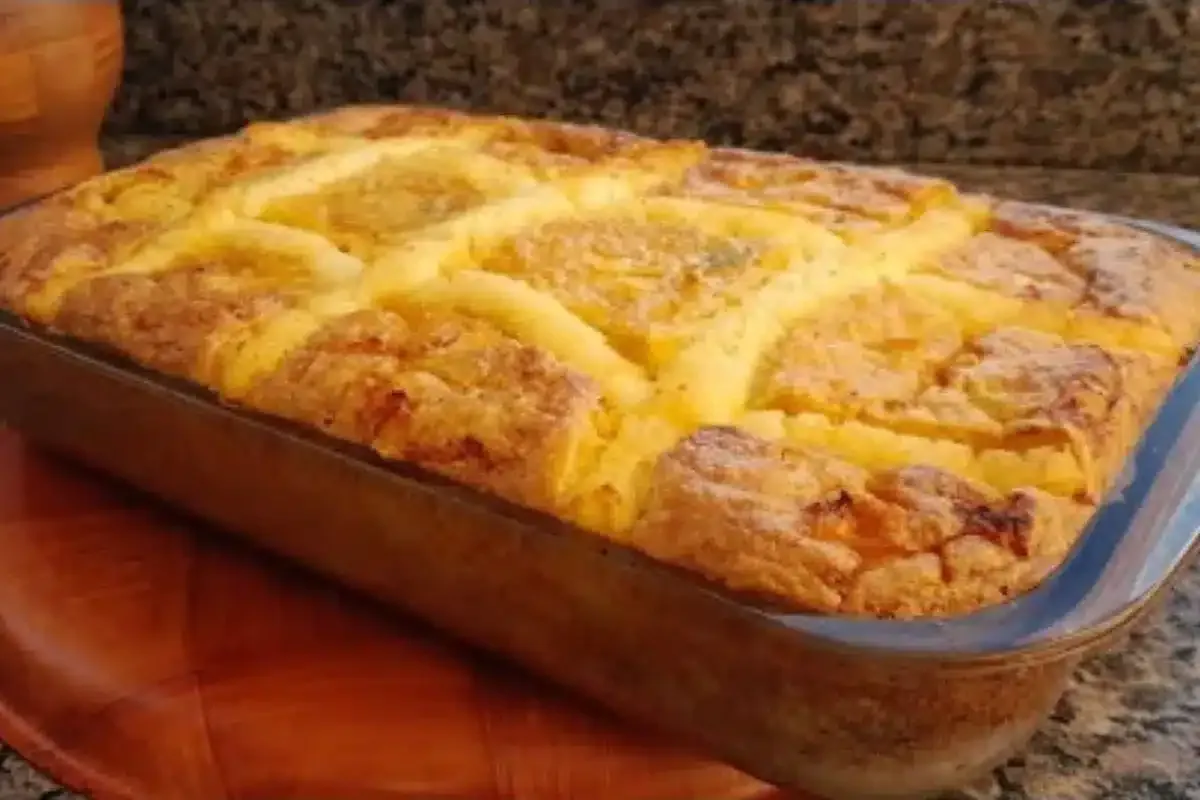 Torta de frango fácil de preparar que fica uma delícia no lanche ou jantar