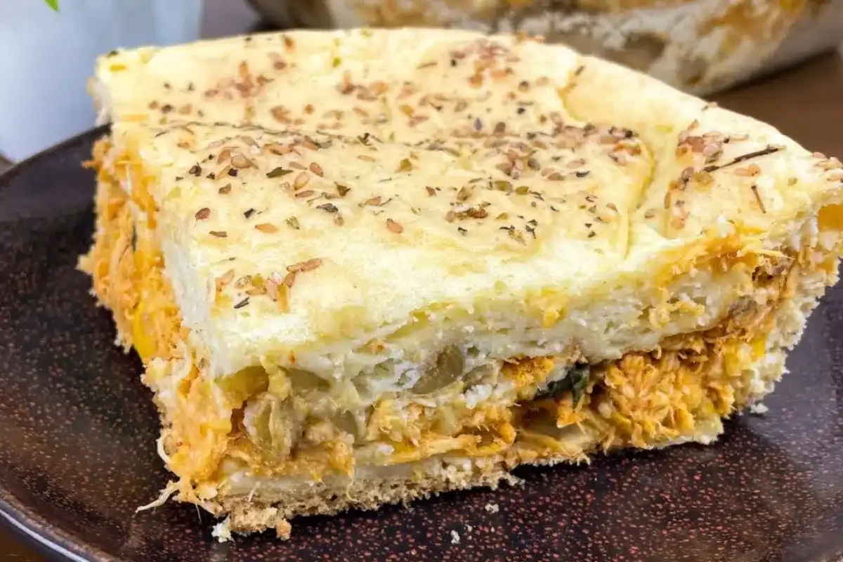 Torta de frango sem glúten feita no liquidificador e sem leite, ideal para quem busca uma opção saudável