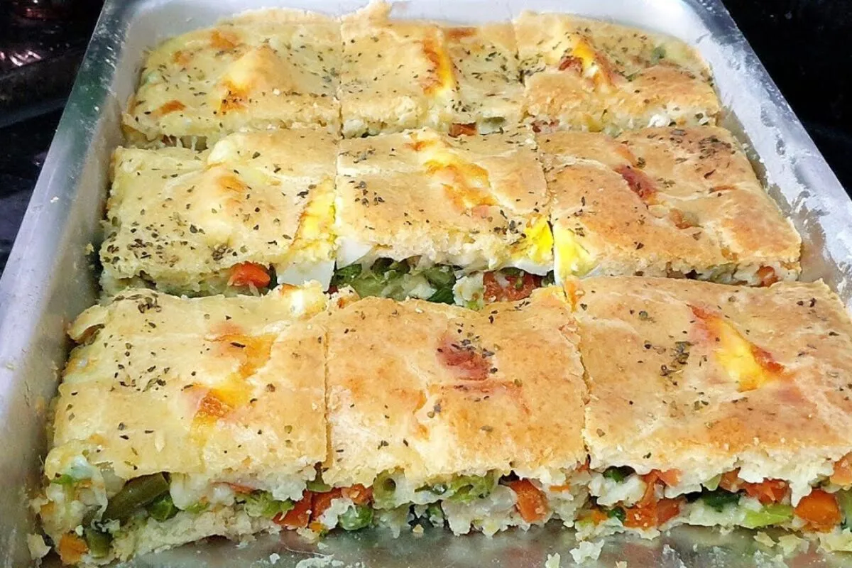 Torta de legumes com ovos super gostosa e um gostinho marcante para seu lanche