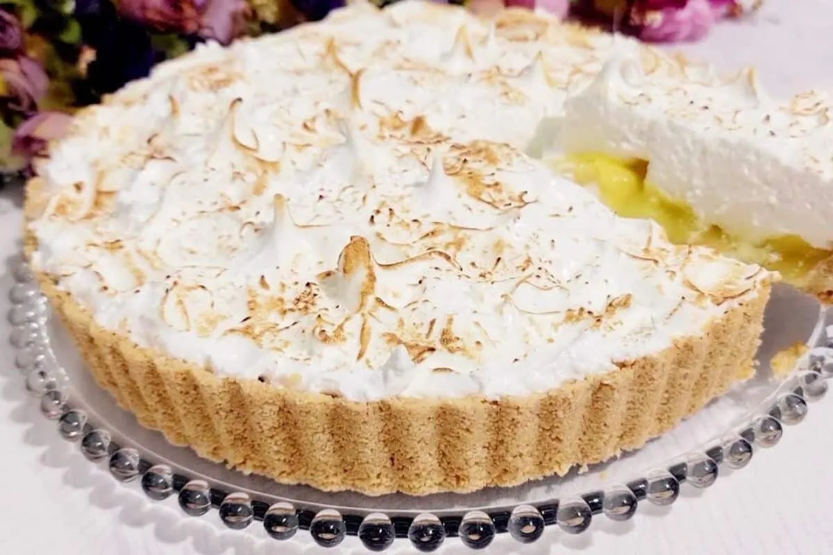 Torta de limão sem forno que é uma verdadeira tentação para sua ceia de fim de ano