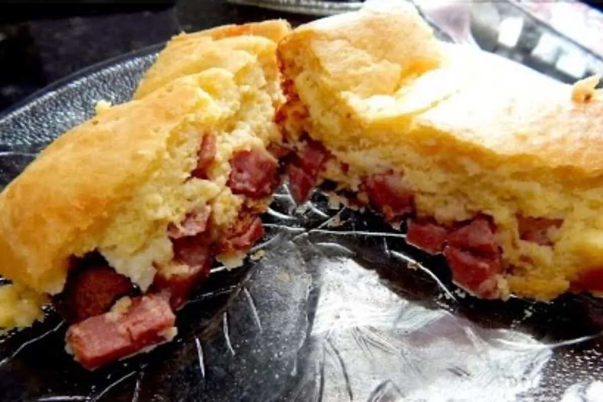 Torta de milho e calabresa feita no liquidificador, prática de preparar e irresistível