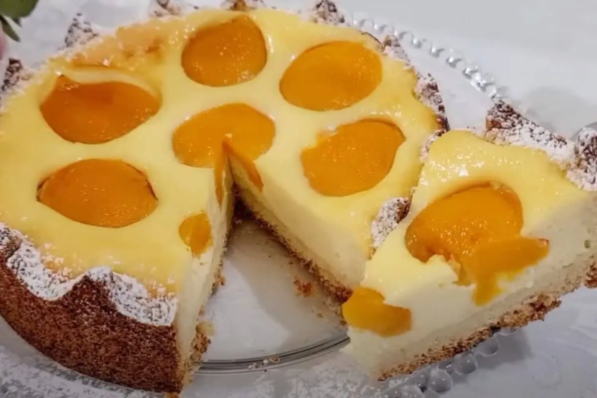 Torta de pêssegos fácil e deliciosa, sobremesa rápida para anotar no caderninho