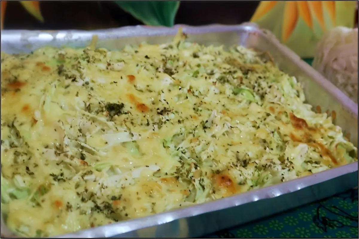 Torta de repolho prática deliciosa e saudável sua família vai adorar