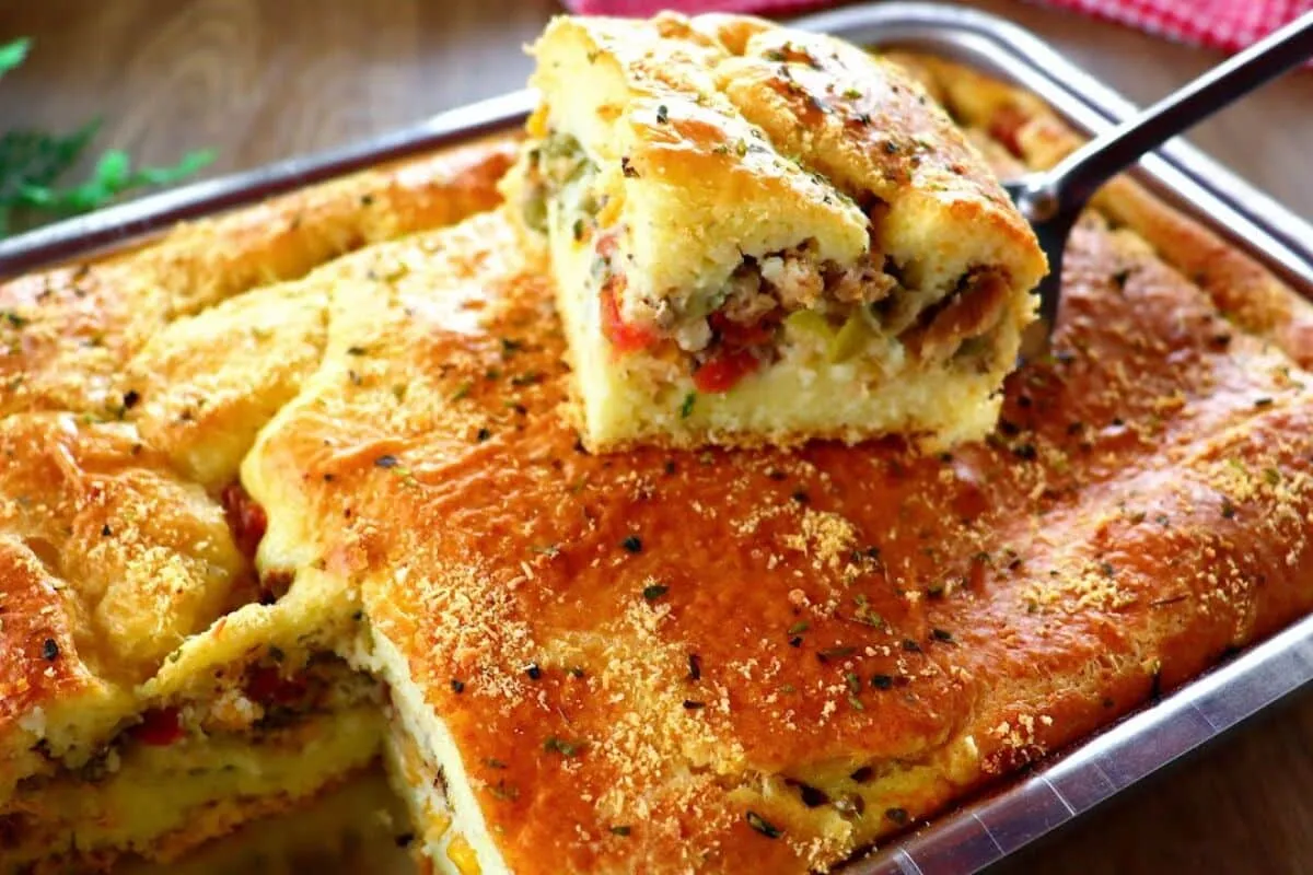 Torta de sardinha de liquidificador fofinha: molhadinha e prática para qualquer refeição