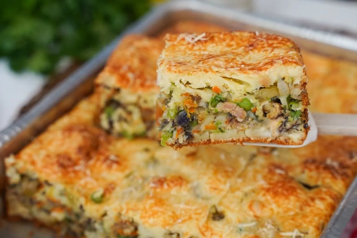 Torta de sardinha feita com rapidez no liquidificador, uma delícia que a família vai amar