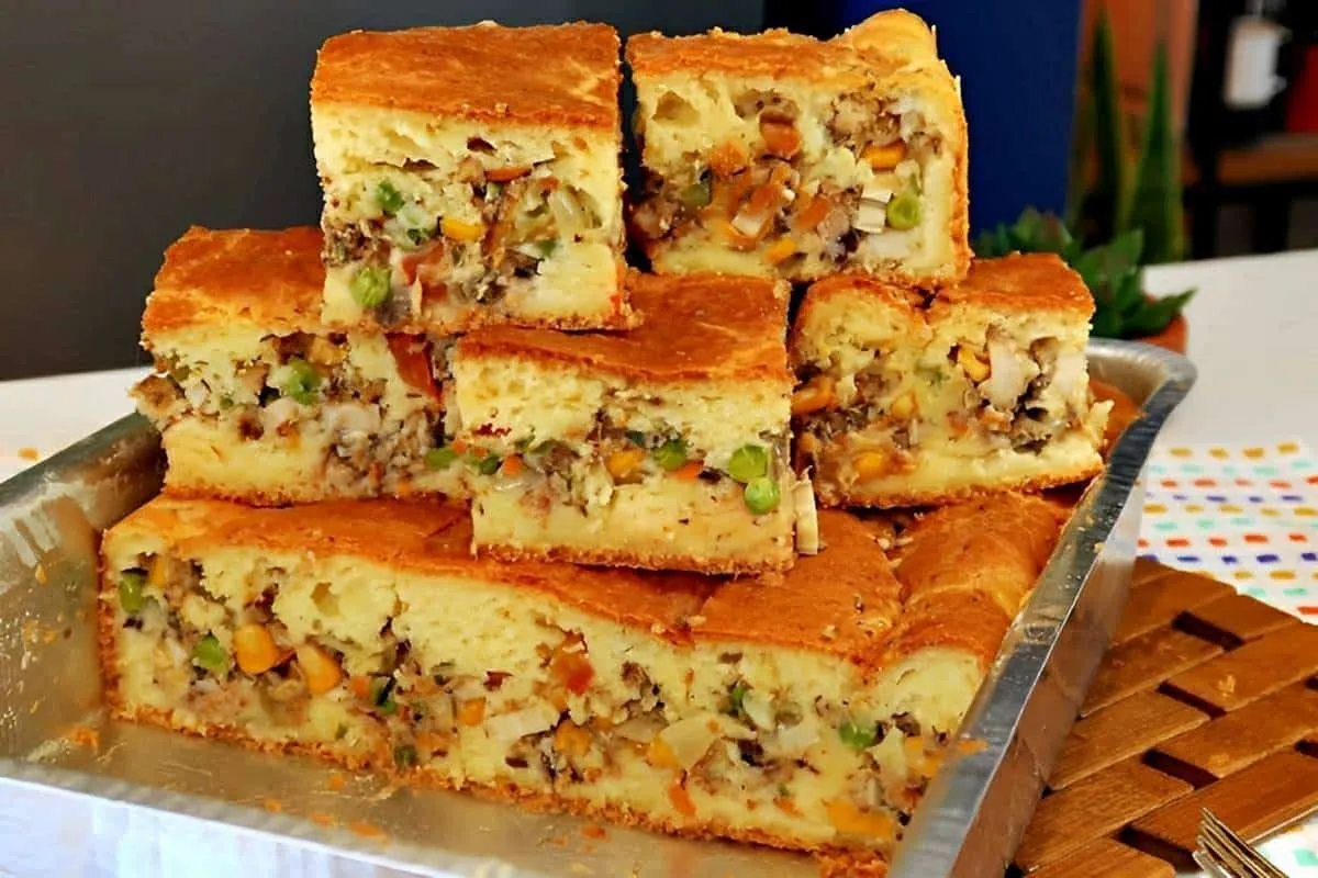 Torta de sardinha igual vovó fazia quando eu era criança uma delícia para o lanche ou jantar