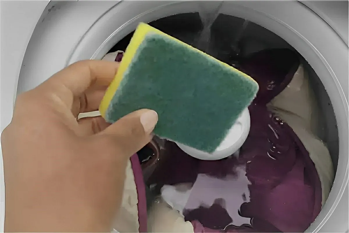 Usei essa dica caseira para acabar com os fiapos e bolinhas das roupas que saem da máquina