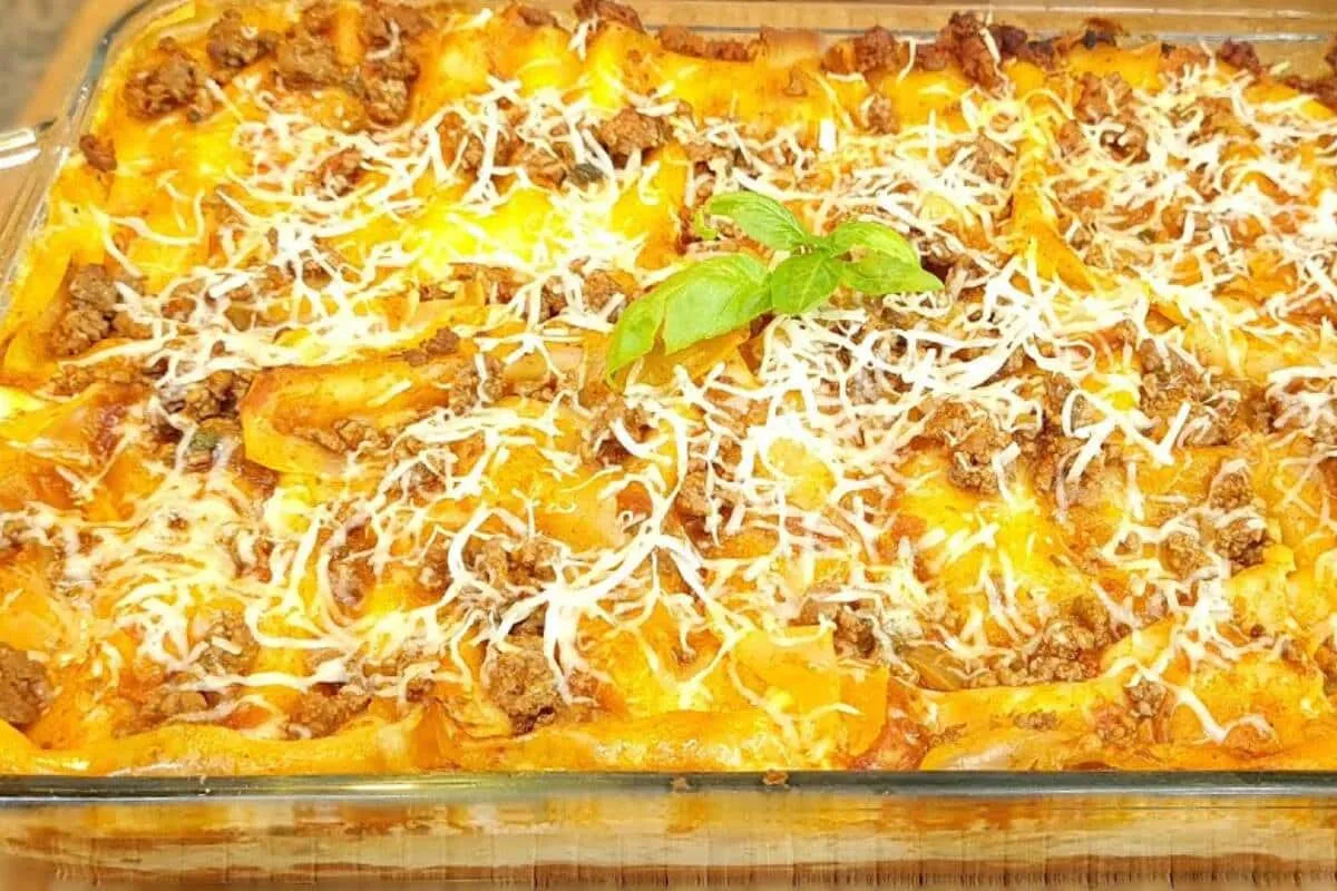 Veja como fazer uma deliciosa lasanha para 8 pessoas no seu almoço em família