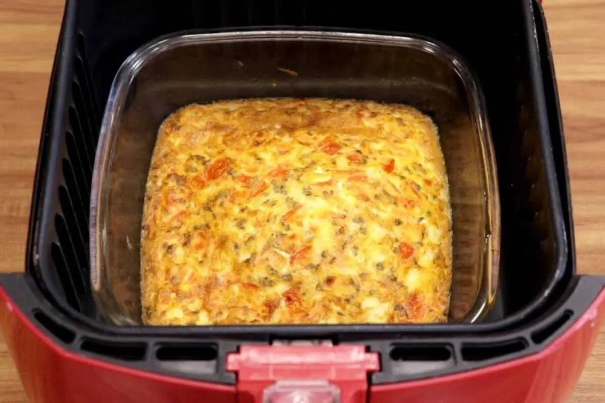 Você já fez omelete na air fryer? Fica uma delícia para qualquer refeição