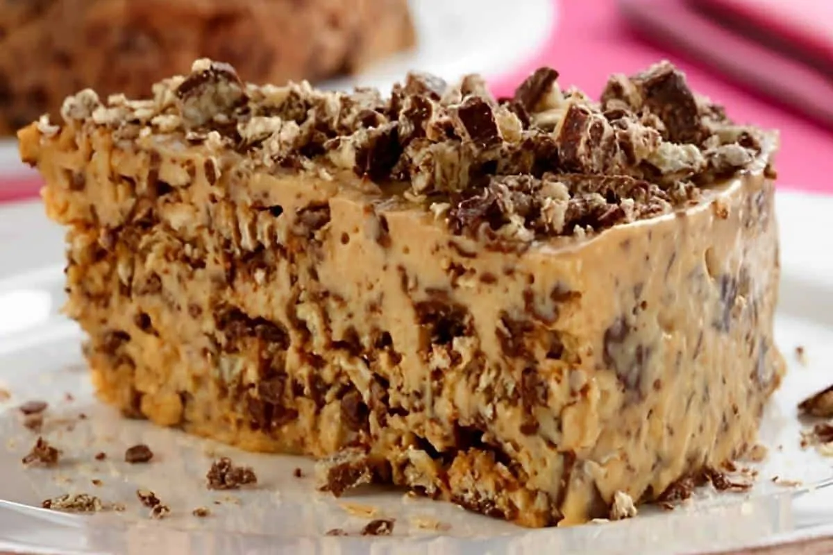 Você só vai precisar de 3 ingredientes simples para deixar essa torta de bis pronta para seu natal