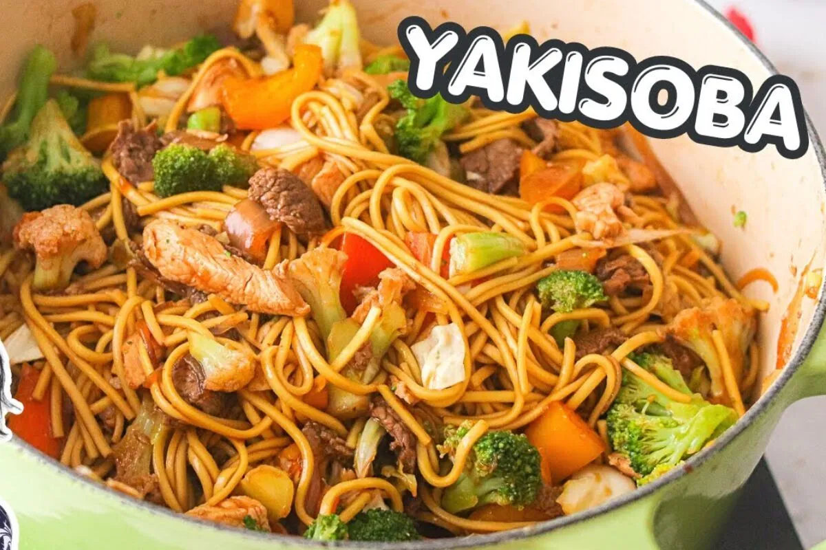 Yakisoba caseiro fácil e delicioso para você fazer um jantar oriental incrível sem sair de casa